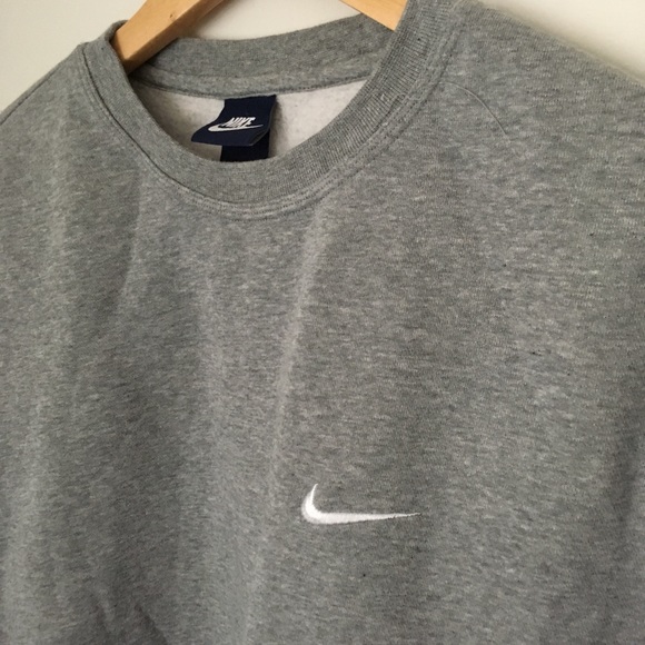 ❌Gray Nike sweatshirt - Picture 2 of 4